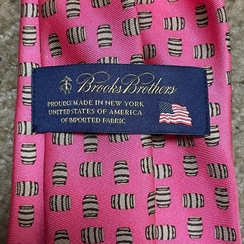 Brooks Brothers USA‎ Pink Brown Barrels Silk Tie Preppy Business Officewear
